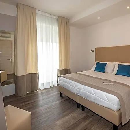 Mayer Hotel